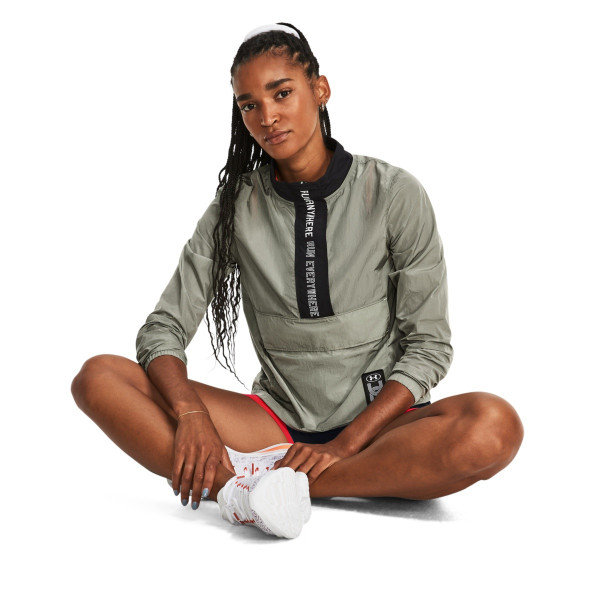 Jacheta Dama RUN EVERYWHERE LAYER Under Armour 